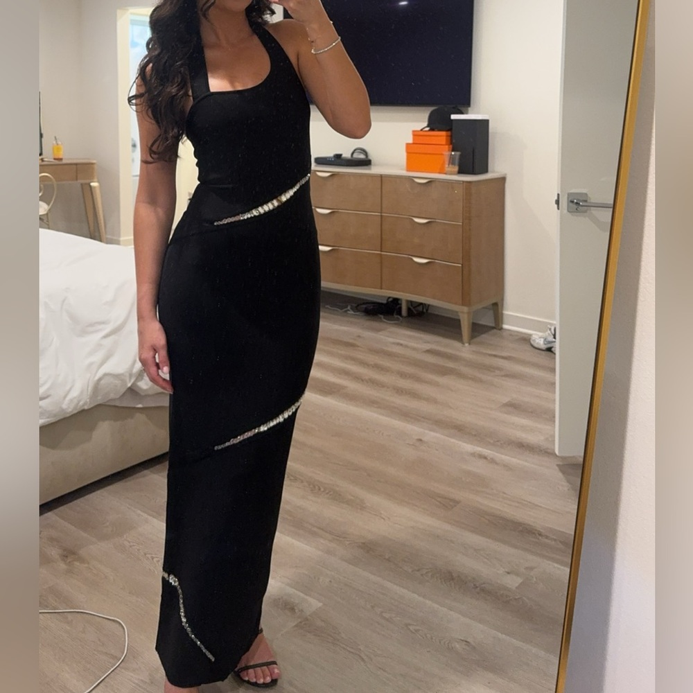 HERVÉ LÉGER
Embellished Halter Maxi Dress